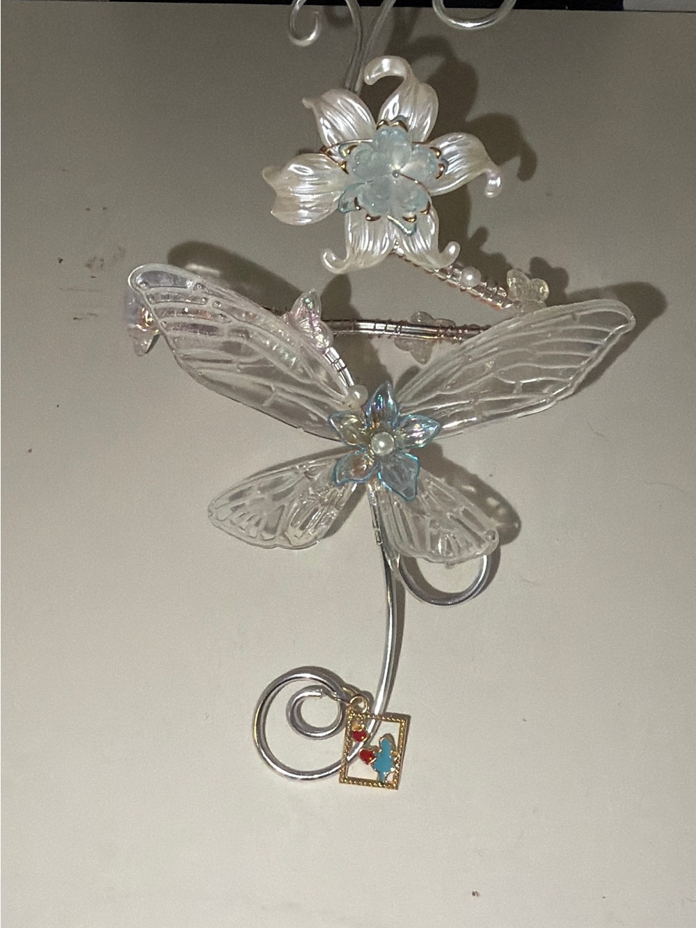 Alice in wonderland arm cuff